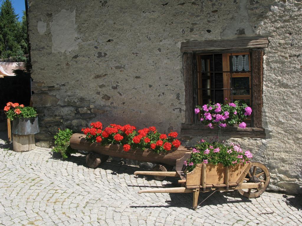 Agriturismo Barba Gust Cesana Torinese Exterior foto